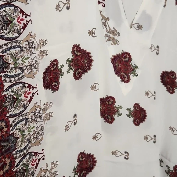 Clothing bundles 4 for 15 Beach cover up ALL CLOTHING. 4 FOR $15!!! - Picture 2 of 8